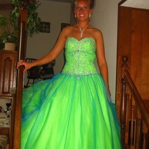Prom dress